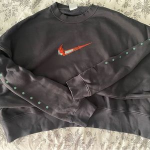 Nike cropped crew neck